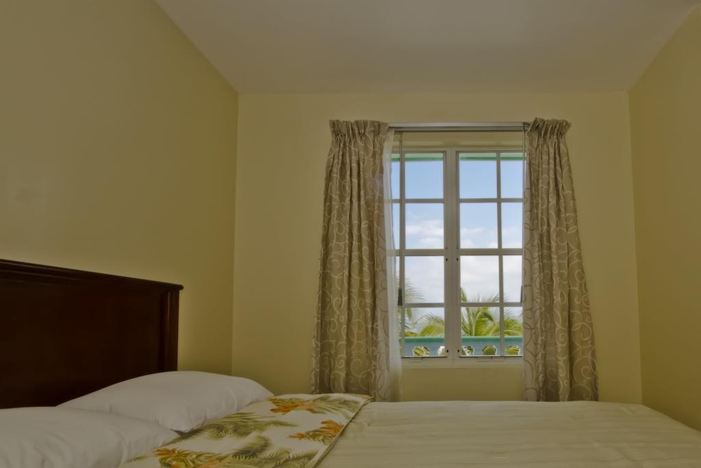 Rainbow Hotel Caye Caulker Buitenkant foto
